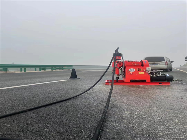 西安马路路基路面开裂下沉注浆加固灌浆