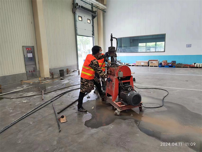 西安厂房地面下沉塌陷注浆加固施工